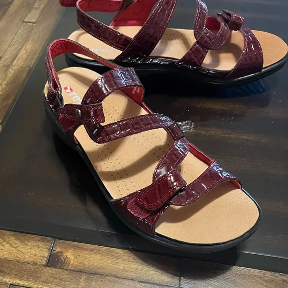 - Revere Miami Red Croc Comfort Leather Sandals Size 7