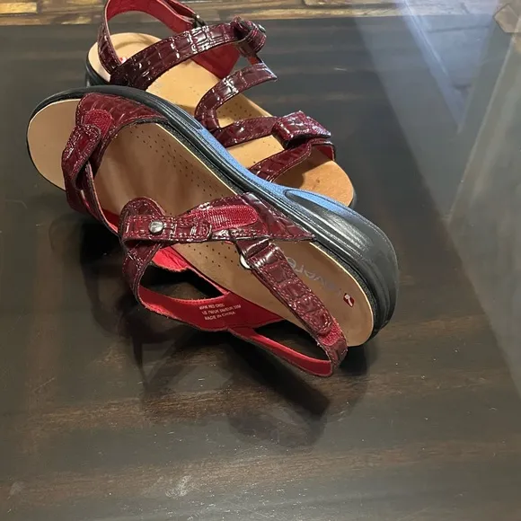 - Revere Miami Red Croc Comfort Leather Sandals Size 7