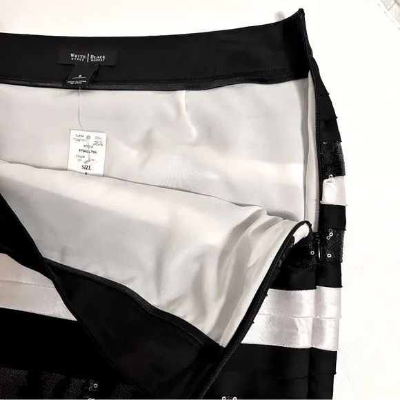 🆕 White House Black Market Satin Mini Skirt🔥