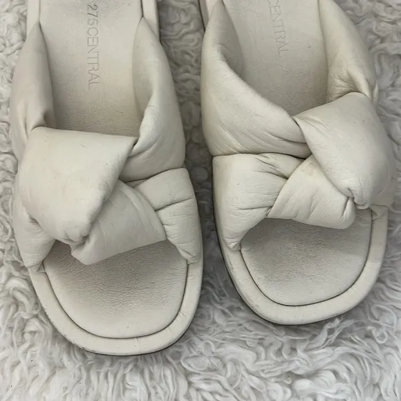 275 Central Igor White Sandals 7.5
