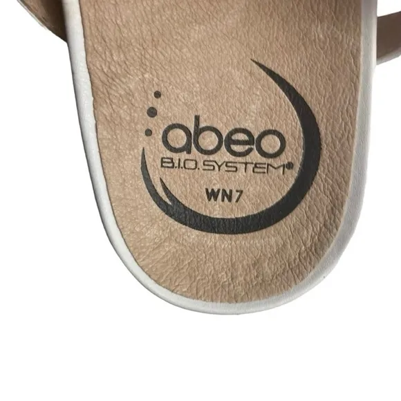 ABEO B.I.O. System Samantha White Strappy Sandal 7N