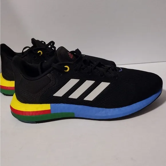Adidas Men's Black Running Shoes size 7.5 pre owned Exellent condition