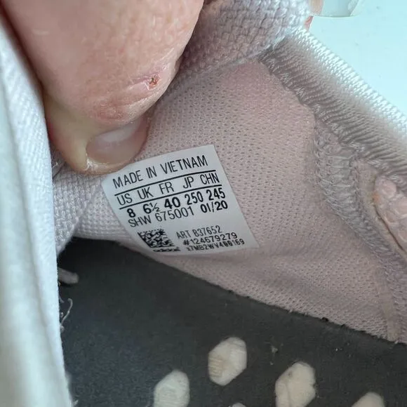 adidas NMD R1 Sneaker Women's 8 Orchid Tint Pink Lace Up Running Shoes B37652