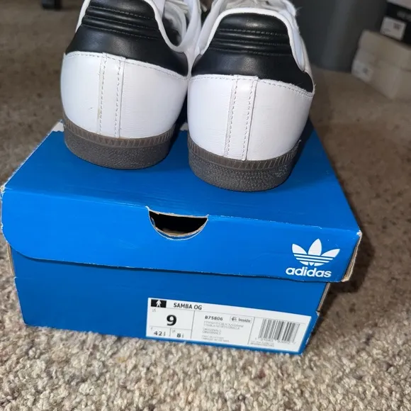 Adidas Samba Classic Men's Shoes - White and Black