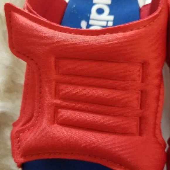 ADIDAS Comfort Toddler Boys Sandals in Red &amp; Blue Size 9 NEW