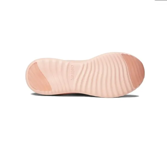 Aetrex Carly Knit Sneakers