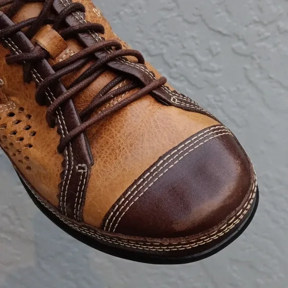 Aetrex  MEN'S PERFORATED (2) TONES LEATHER OXFORDS