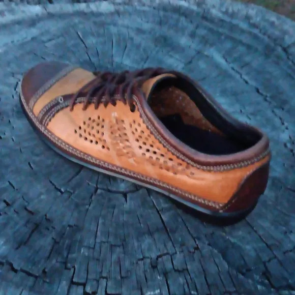 Aetrex  MEN'S PERFORATED (2) TONES LEATHER OXFORDS