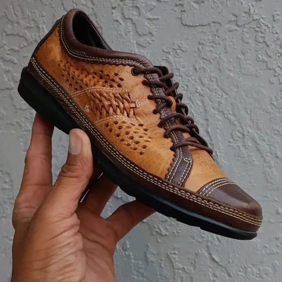 Aetrex  MEN'S PERFORATED (2) TONES LEATHER OXFORDS