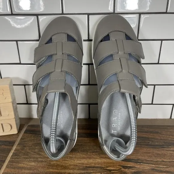 Alegria Traq Treq Women's Size EU 38 Shoes Dove Gray Strappy Smart Sandal