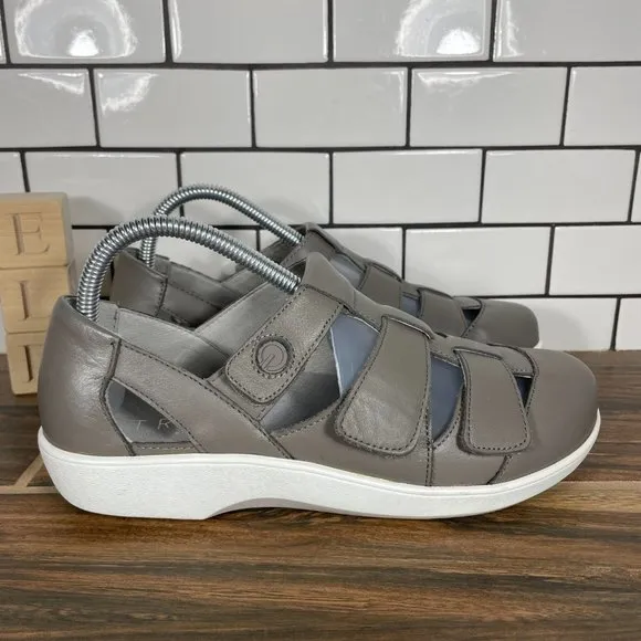 Alegria Traq Treq Women's Size EU 38 Shoes Dove Gray Strappy Smart Sandal