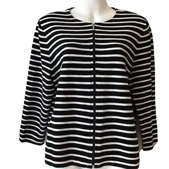 All Season Classic Chaps Black White Stripe Light / Medium Weight Sweater Large