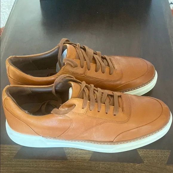 Allen Edmonds Men's Tan Leather Sneakers - LIKE NEW CONDITION