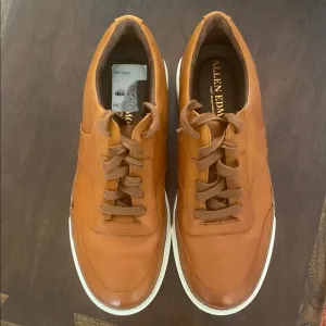 Allen Edmonds Men's Tan Leather Sneakers - LIKE NEW CONDITION