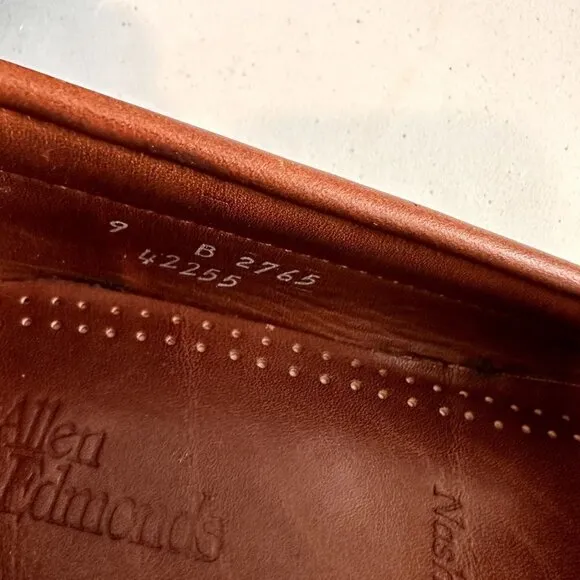 Allen Edmonds Nashua Loafer Mens Size 9  Brown Leather Rubber Sole Tassel