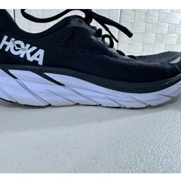 &quot;HOOKA&quot; ONE ,Womens Clifton ,Size 9.5, Athletic,Gym,Workout,Comfy,Running,Active