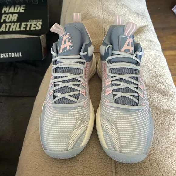 ANTA BaDao Mid Top Basketball Shoes 'Blue Pink' 112241112-2 - New with Box