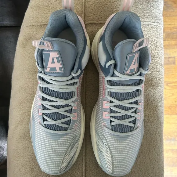 ANTA BaDao Mid Top Basketball Shoes 'Blue Pink' 112241112-2 - New with Box
