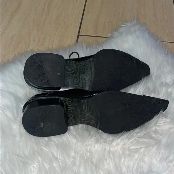 Antonio Zengara Black Pointy, Silver Cap Toe Shoes