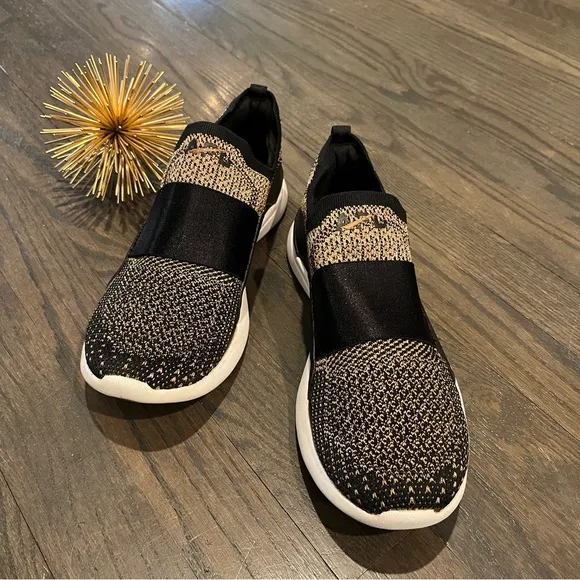 APL Womens TechLoom Bliss Shoe Black / Rose Gold / White Size 8.5