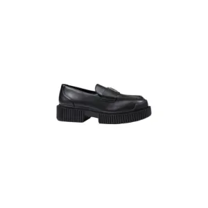 Armani Exchange Leather Moccasin with Rubber Sole Women Black Running Shoes