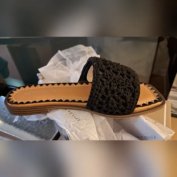 AZALEA WANG Black CROCHET Slide SANDALS brand new WOVEN DESIGN size 8