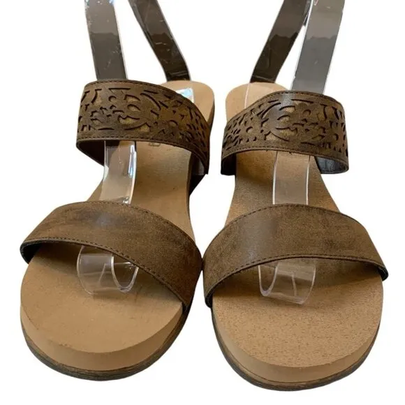 BearPaw Noelle Sandals Womens 11 Brown Wedge Cushioned Comfort Vegan