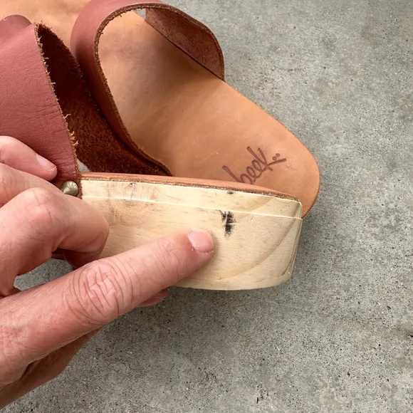 Beek Brown Leather Sandals