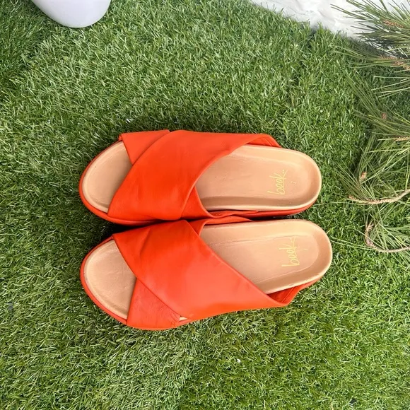 beekKite Sandals Tangerine Women's Orange Platform Slide Sandals size 7