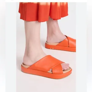 beekKite Sandals Tangerine Women's Orange Platform Slide Sandals size 7