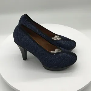 Bernie Mev womens heel shoes size 7 US