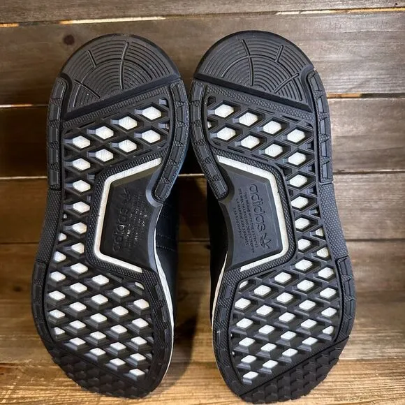 Big Kids Adidas NMD V3 Black Athletic Running Comfort Sneakers Shoes Size 5 Y‎