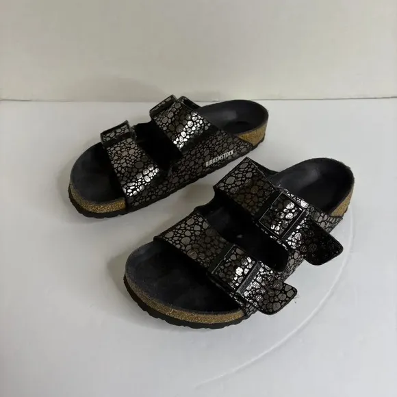 Birkenstock Arizona Women’s 38 (7) Black And Silver Pebble Print Sandals Comfort