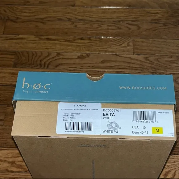 B.O.C. Evita Flower Comfort Wedge Sandals White &amp; Tan Women’s Size 10 NEW