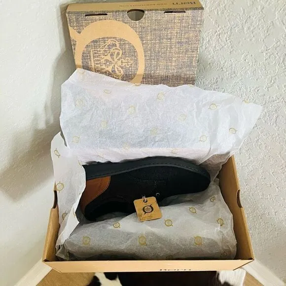 BORN Marcus Lightweight Sneaker, Dress Comfort Shoe, Dark Brown, NWT