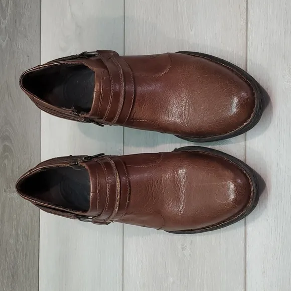 Born Women Ankle Leather Comfort Heels shoes boots sz 10