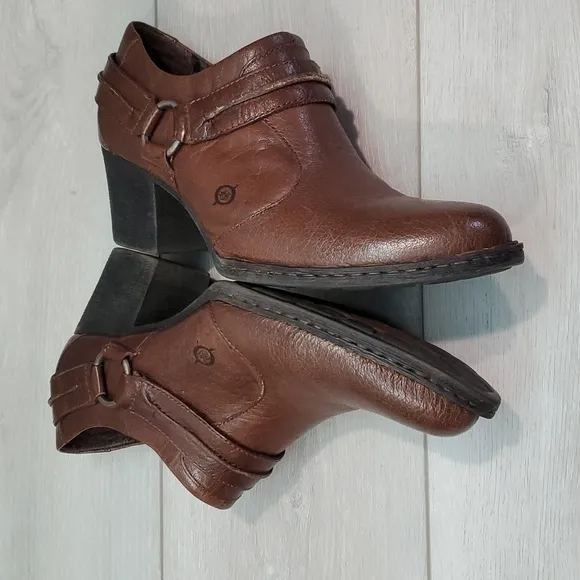 Born Women Ankle Leather Comfort Heels shoes boots sz 10
