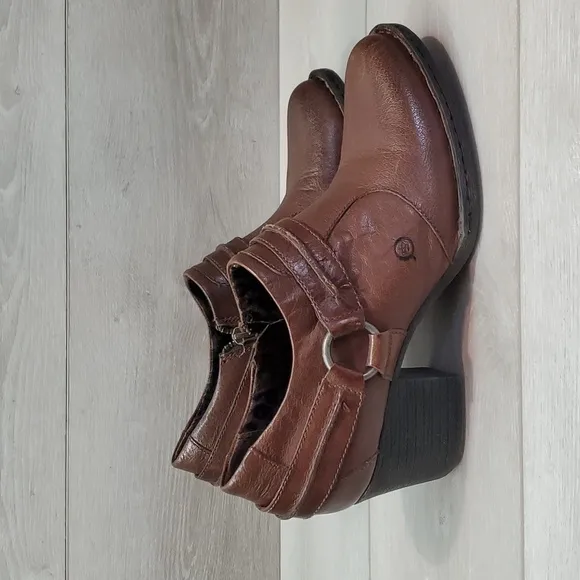 Born Women Ankle Leather Comfort Heels shoes boots sz 10