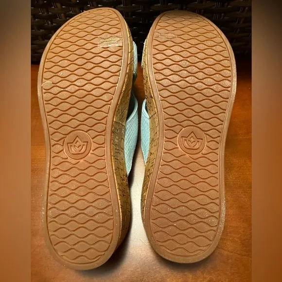 Brand New Spenco 10D (wide) orthopedic short wedge sandals
