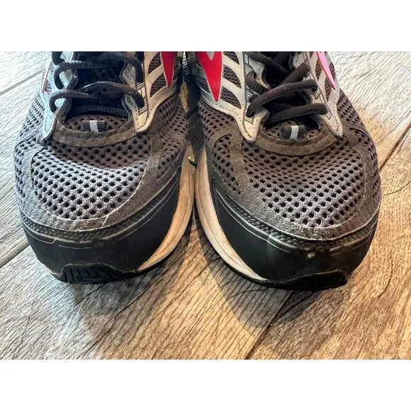 Brooks Addiction 13 Shoes Running Sneakers Mens size 11.5 Athletic 1102611 ReAd