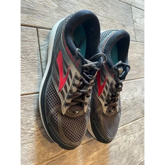 Brooks Addiction 13 Shoes Running Sneakers Mens size 11.5 Athletic 1102611 ReAd
