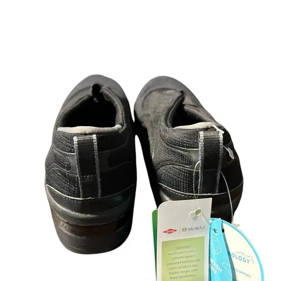 Bzees Women's Slip-On Comfort Sneakers Black Size 11 Casual Shoes