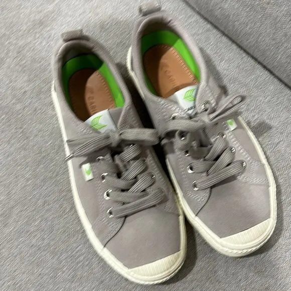 Cariuma OCA Low Shoes Womens 8 Mystic Gray Canvas Lace Up Sneakers