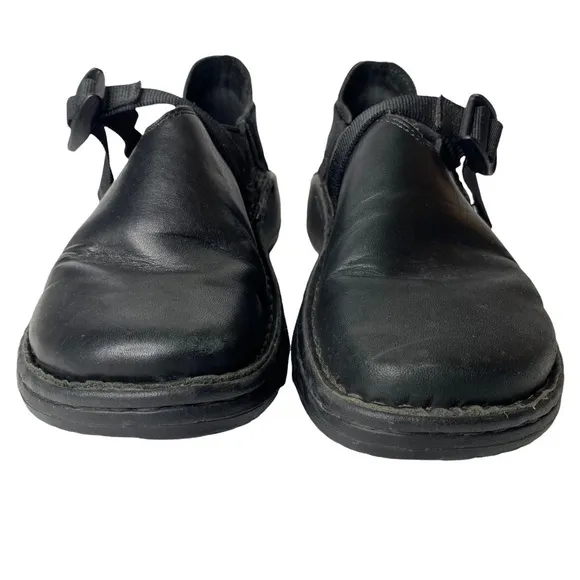 Chaco PedShed Shoes. Size 8.5