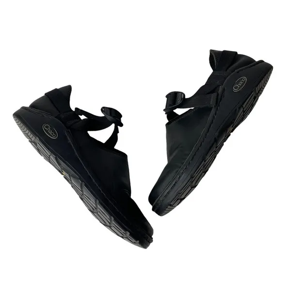 Chaco PedShed Shoes. Size 8.5