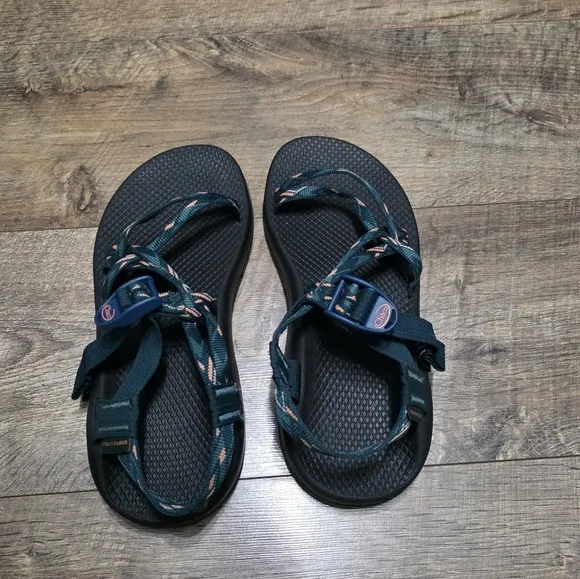 Chaco Teal and Black Strappy Sandals Women Size 9