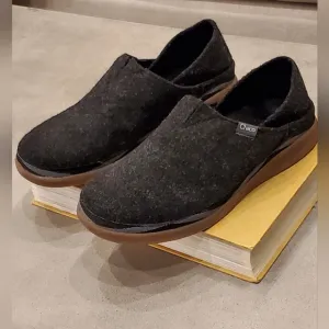 Chaco Vegan Slipper Shoes, Black Felt/Fleece Lined, EVA Footbed, Men's 8.5, NWT