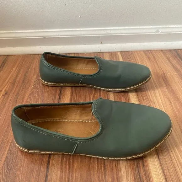 CHARIX Hunter Green Classic Leather Slip On Comfort Shoes Size 8.5