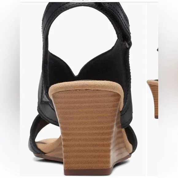 Clarks Black Women's Wedge leather Sandals in black size 7, brand new