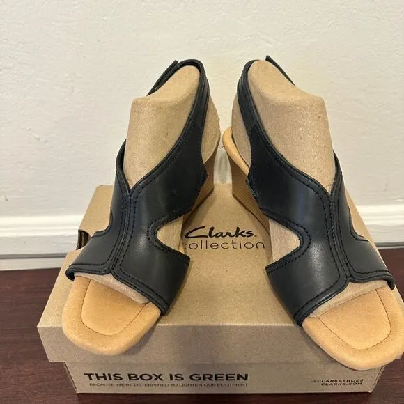 Clarks Black Women's Wedge leather Sandals in black size 7, brand new